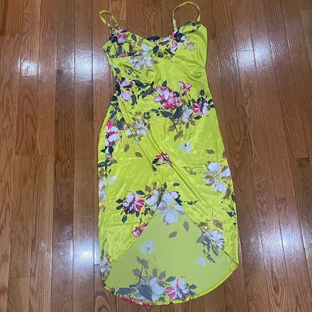 Rachel Roy Floral Yellow Gold Satin Ruched Wrap Style Midi Dress Women’s XL